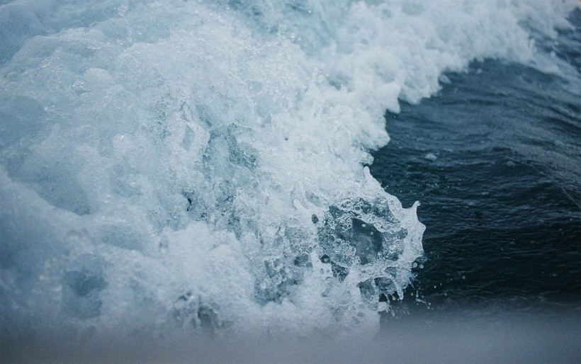 清凉的海浪图片(14张)