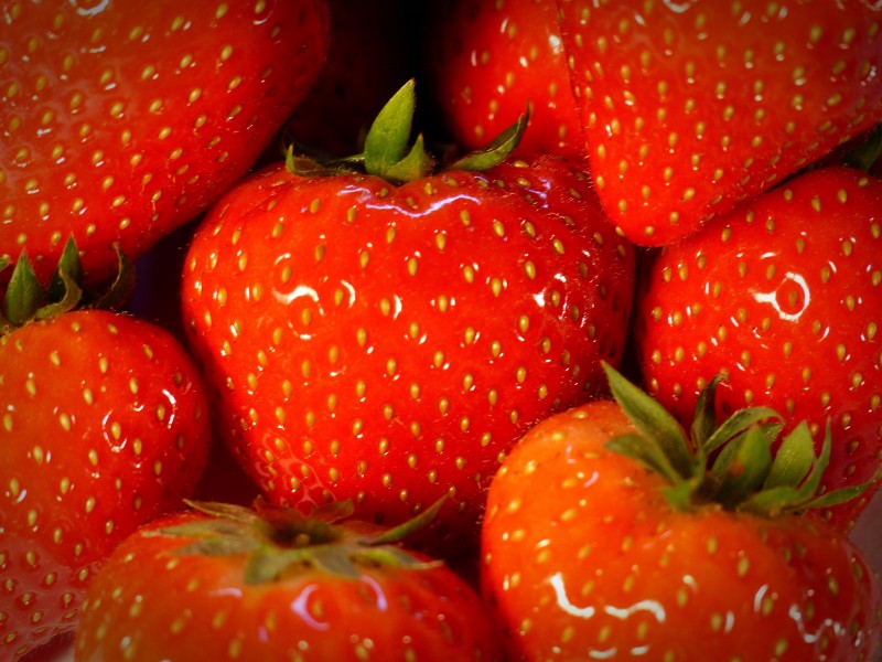 鲜红酸甜可口的草莓图片(8张)