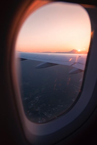 飞机的窗口图片(12张)