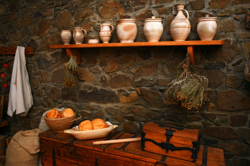 古建筑里的厨房图片(9张)