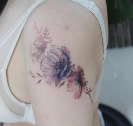 27款适合女生的小清新素花花卉​​​纹身图案