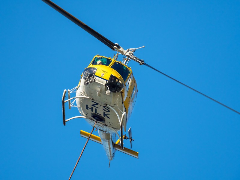 空中飞行的直升机图片(16张)