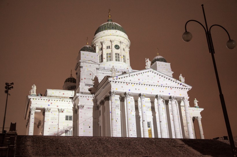 白色圣洁的赫尔辛基大教堂图片(10张)