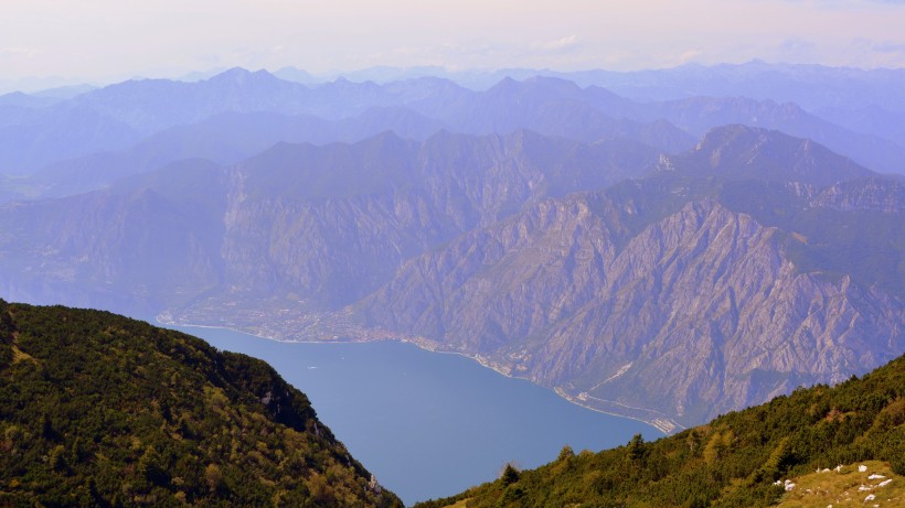意大利加尔达湖自然风景图片(9张)