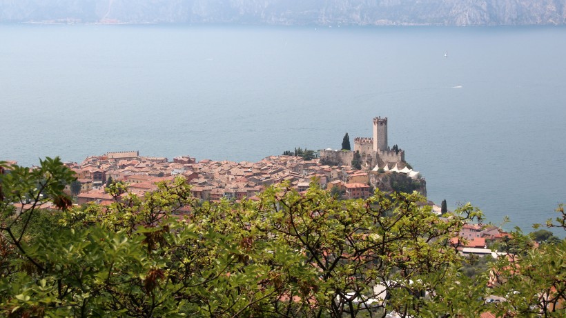 意大利加尔达湖自然风景图片(9张)