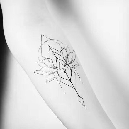 9张小清新的黑灰色小臂手腕梵花纹身图案