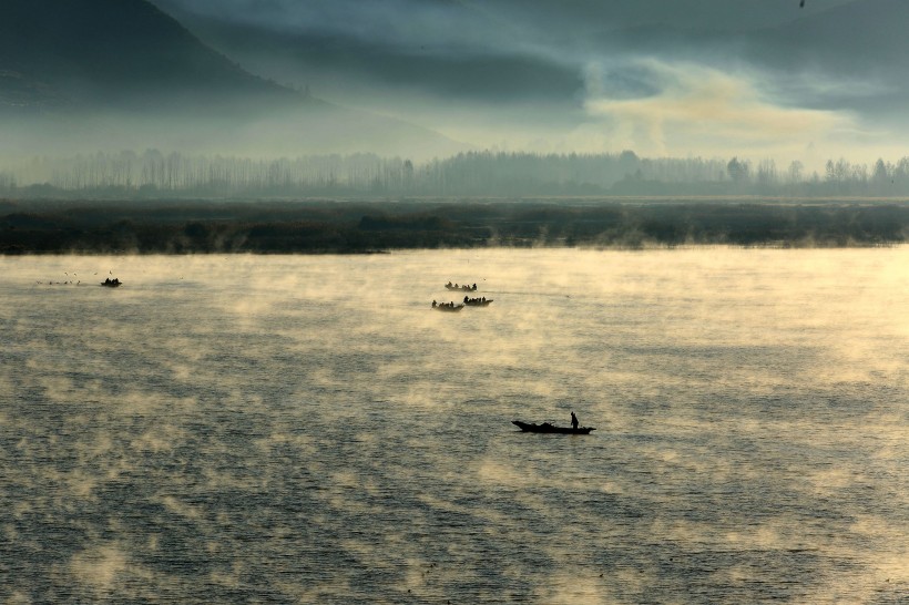 云南丽江沪沽湖自然风景图片(11张)