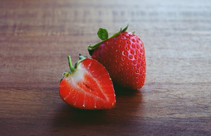 酸甜可口的鲜红草莓图片(11张)