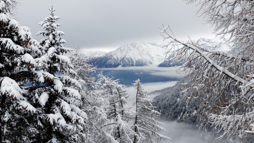 意大利多洛米蒂国家公园冬天自然风景图片(9张)