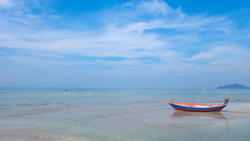 美丽的泰国海滩自然风景图片(8张)