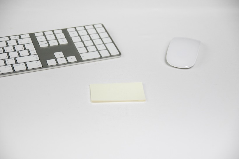 桌子上的电脑鼠标图片(11张)