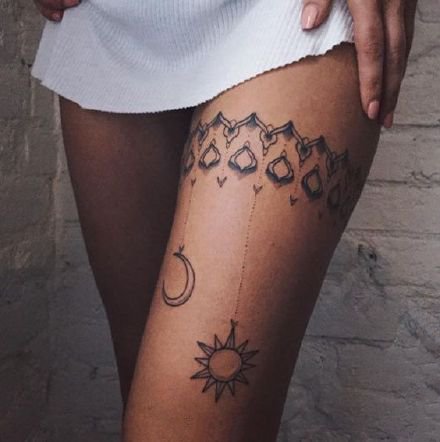 蕾丝纹身 性感的9款女性大腿上的蕾丝腿环纹身图片
