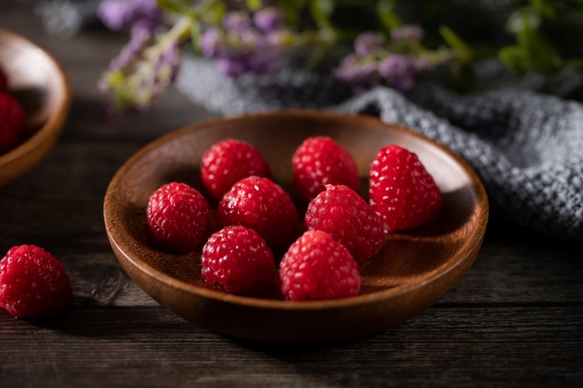 红色树莓图片(11张)