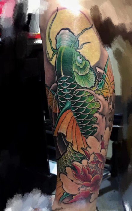 招财鲤鱼纹身 9款包臂包腿的招财鲤鱼纹身图案作品