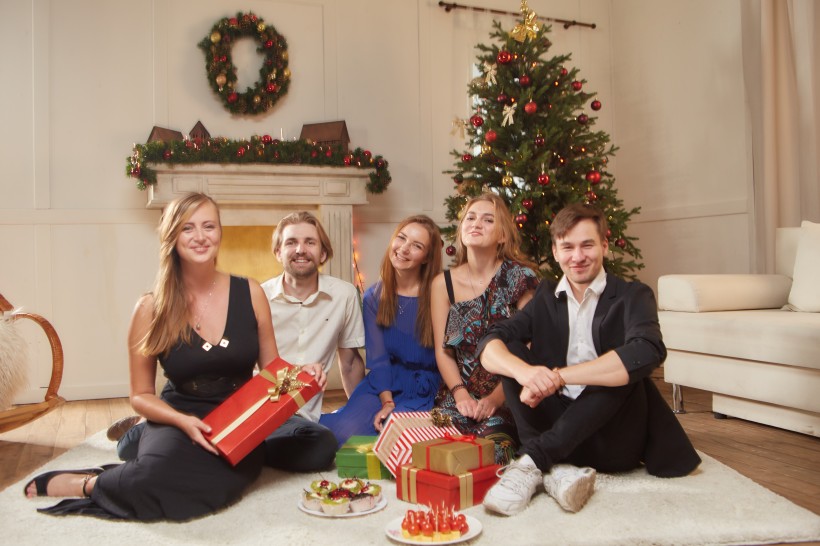 圣诞节家庭派对图片(10张)