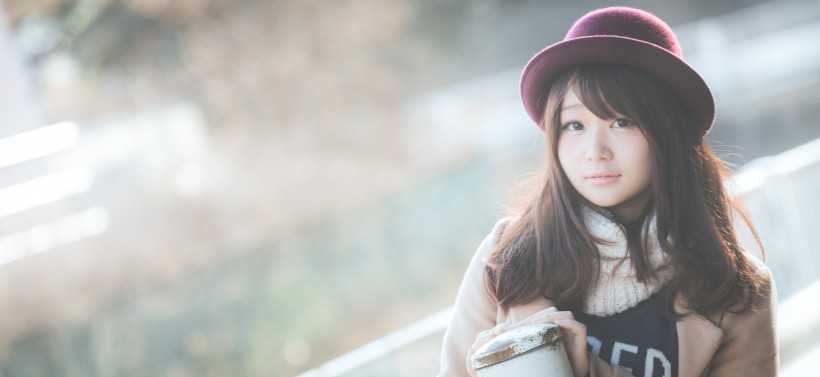 戴着紫色帽子的长发日本女孩图片(9张)