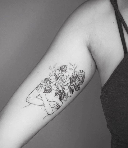 人物与花搭配的14款花头人身创意纹身作品