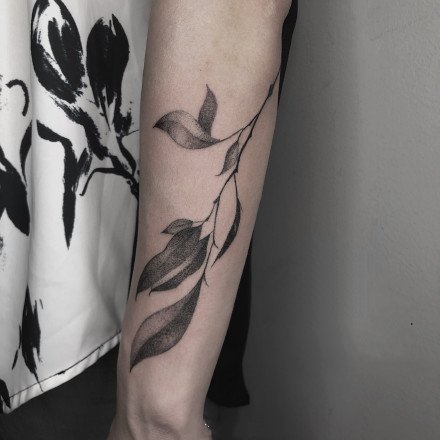 六款很文艺的女生手臂纹身图案欣赏