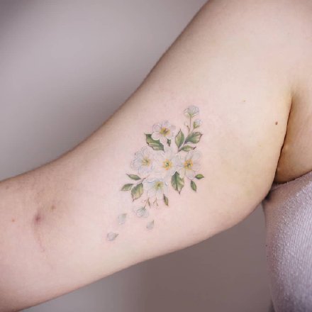 小清新女生纹身 小清新感觉适合女生的9款花卉纹身图片