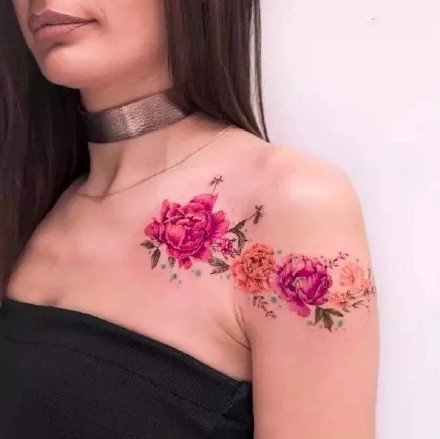女生肩花纹身 12款好看的小清新女生肩部花朵纹身图案