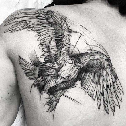 胸部老鹰纹身 6款黑色的胸部飞鹰纹身图案