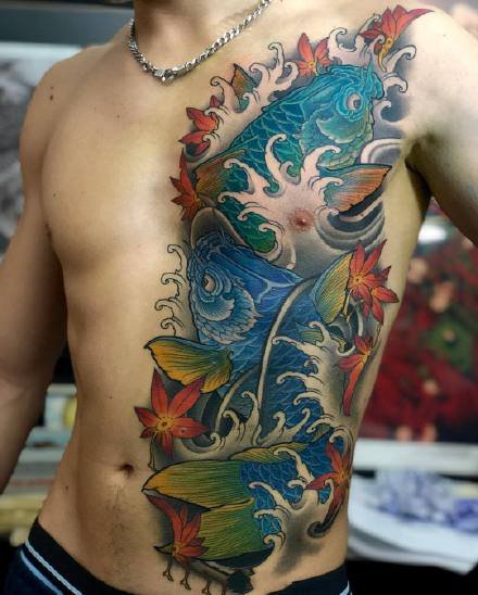 鲤鱼传统纹身 9款包臂包腿的招财锦鲤鲤鱼纹身图片