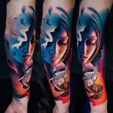欧美的9款大腿彩色写实女郎纹身作品图片