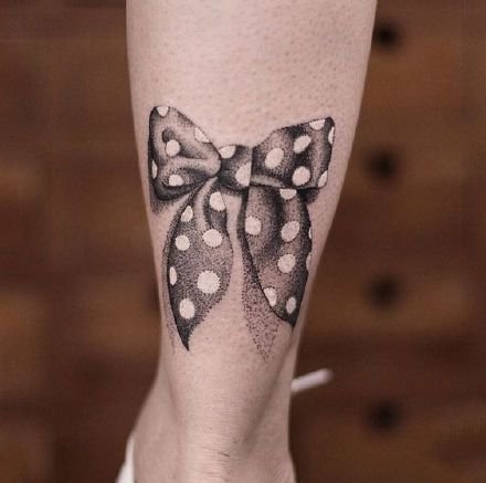 9款适合女生的可爱蝴蝶结纹身图案