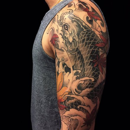 纹身鲤鱼图片 包臂包腿的传统9款大鲤鱼纹身图片