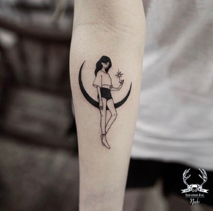 黑白色月亮和小清新女郎的一组创意纹身小图