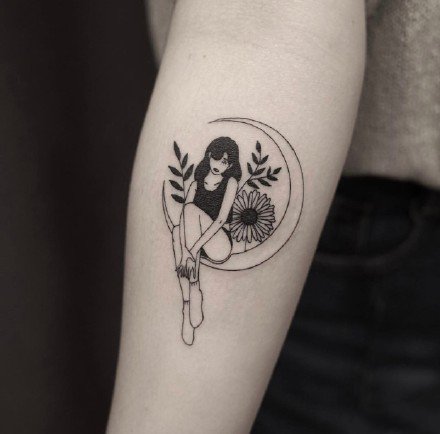 黑白色月亮和小清新女郎的一组创意纹身小图