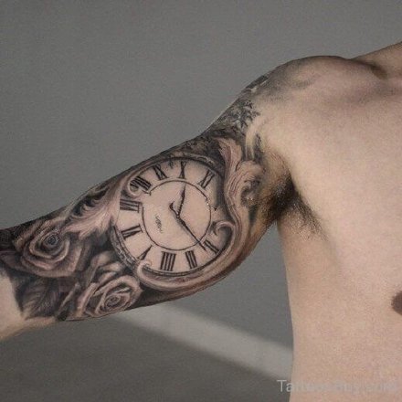 钟表纹身 包大臂的9款手臂写实黑灰钟表纹身图案