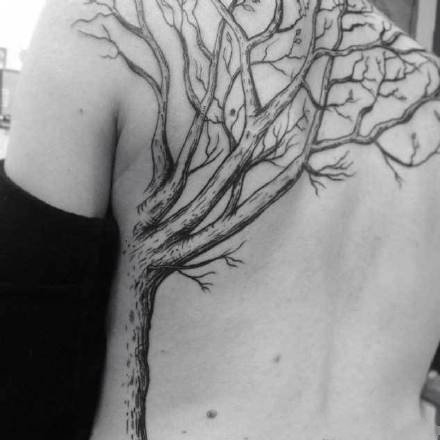 树纹身 黑色的9款好看的树纹身图案作品