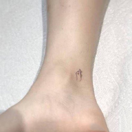 脚踝极简纹身 15款脚踝处的小清新简单小纹身图片