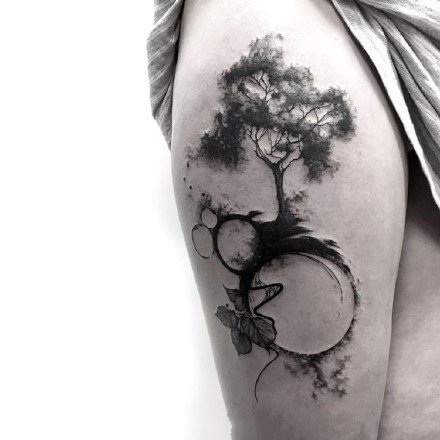 几何和小树搭配的一组黑色创意树纹身图片