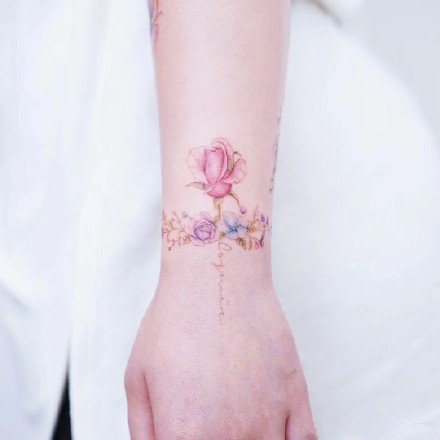 女生粉色纹身 9组适合女生粉色系小清新纹身图片