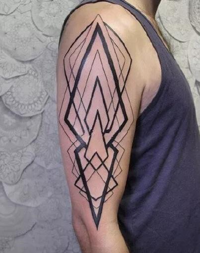 网状纹身 包臂几何网状的几款纹身作品图片