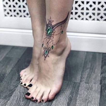 脚腕脚链纹身 性感的女生脚踝处脚链纹身图片