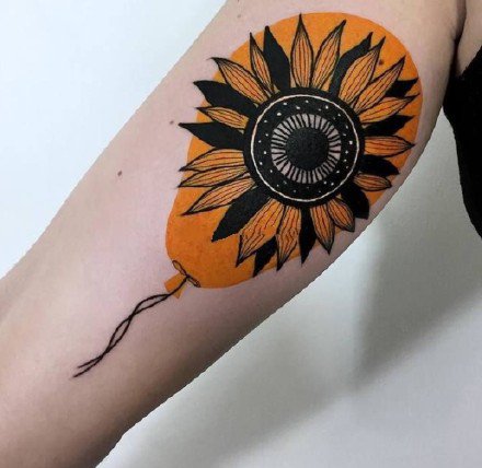向阳花纹身 夏日一组艳丽的向日葵纹身图片
