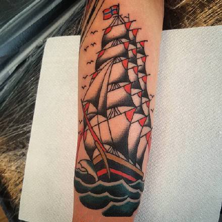 帆船纹身 oldschool风格的9款帆船题材纹身图片