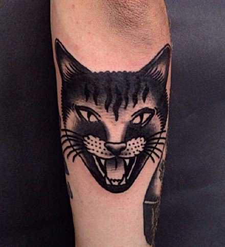 猫头纹身 一组9款黑猫头主题的纹身图片