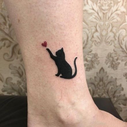 黑猫纹身 寓意辟邪除恶的9款黑猫纹身作品