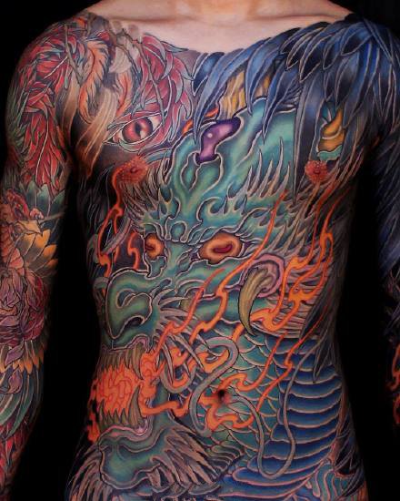 霸气全胛纹身 几款男性大面积的全胛纹身图案赏析