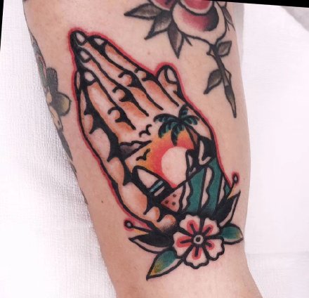 oldschool风格的一组花式祈祷之手纹身作品