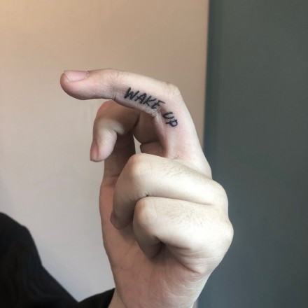吉林纹身 吉林纹身记号刺青的一组小字母作品