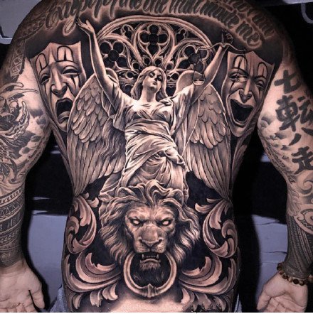 霸气的9款欧美大满背纹身作品图片