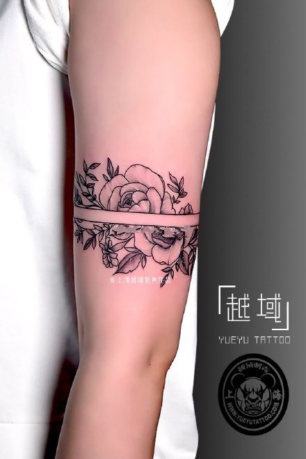 一组女生素花纹身图片 上海纹身越域刺青作品