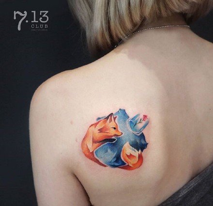 很可爱的一组红色小狐狸纹身图片