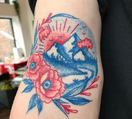红蓝色创意的一组花朵纹身图案