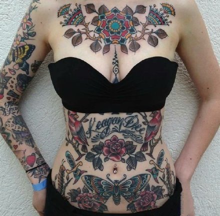 女性露脐帅气的十几款剖腹产盖疤痕纹身作品图